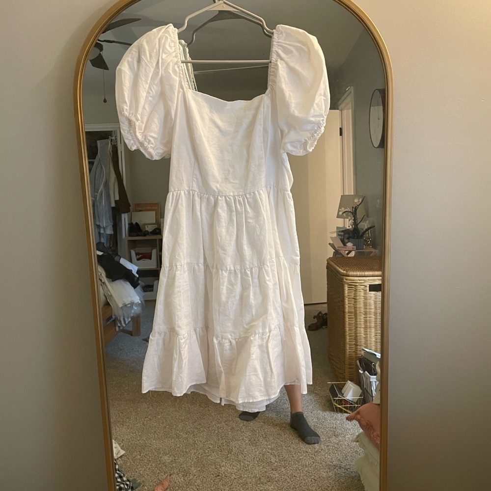 White puff sleeve sundress
